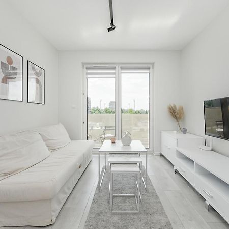 Miedziana Bright Apartment With Balcony And Parking Wroclaw By Noclegi Renters מראה חיצוני תמונה